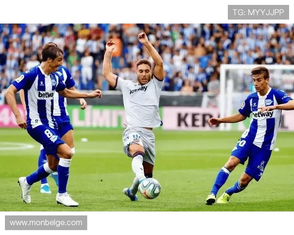 塞维利亚战术调整后防守稳固性提升，近期比赛表现稳健