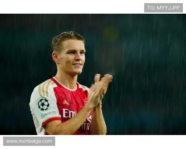 厄德高 vs 德布劳内：进攻型中场的不同答案