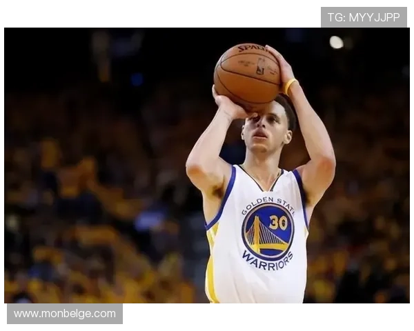 库里赛场上秒变神射，家里竟然是儿童乐园？这反差怕谁受得了！